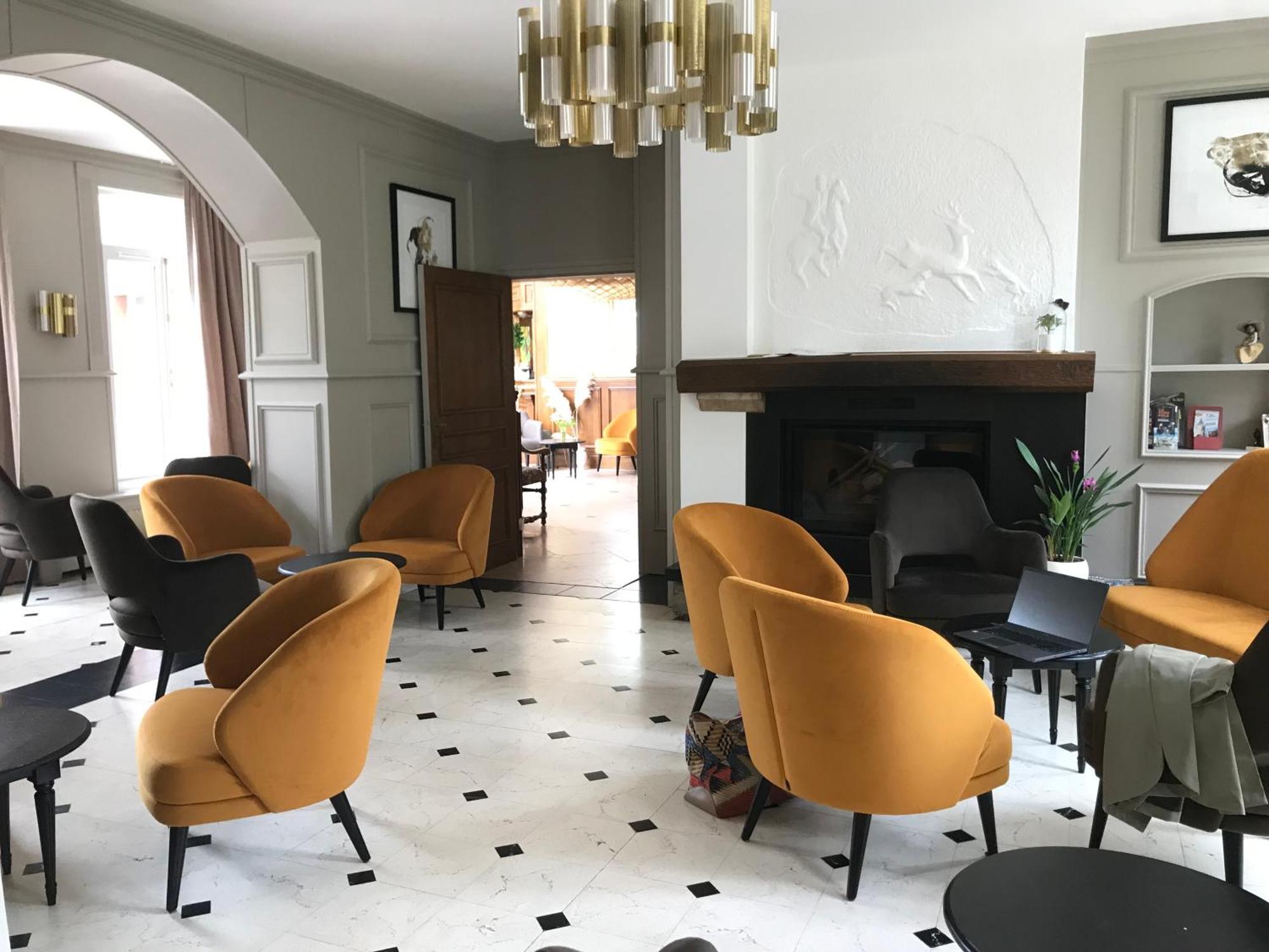 Logis Hotel & Restaurant - Le Chateau Des Tourelles 3 Etoiles Le Wast Exterior photo